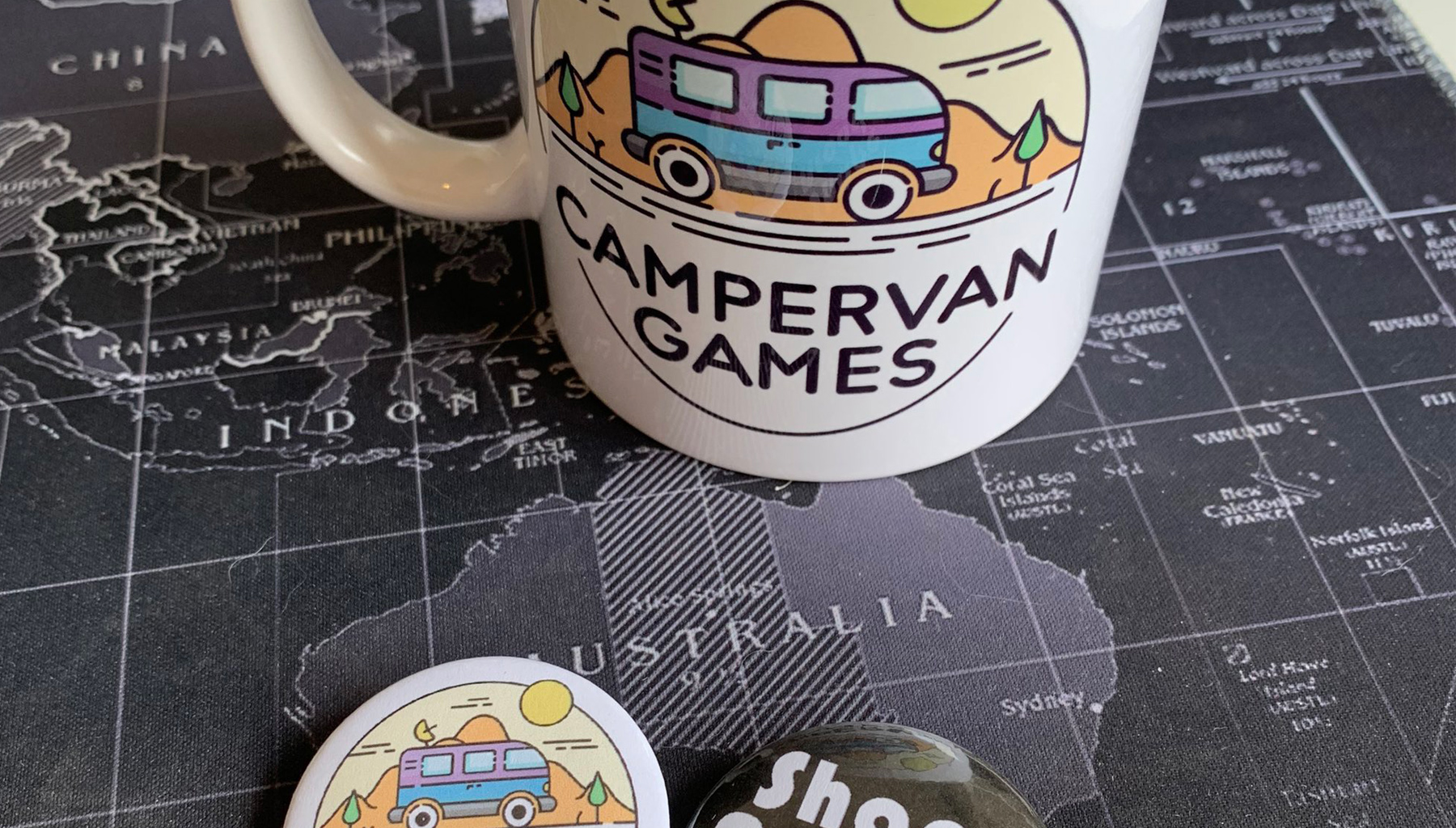 Campervan – mok en button